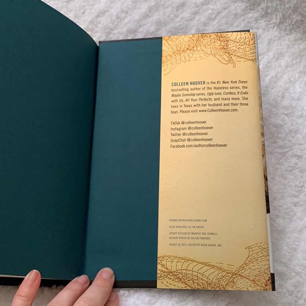 Collector’s Edition copy of Colleen Hoover’s novel Verity - Picture 7 of 12